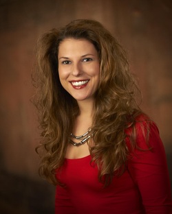 MediaKit_AuthorPhoto_BlissfulDisaster